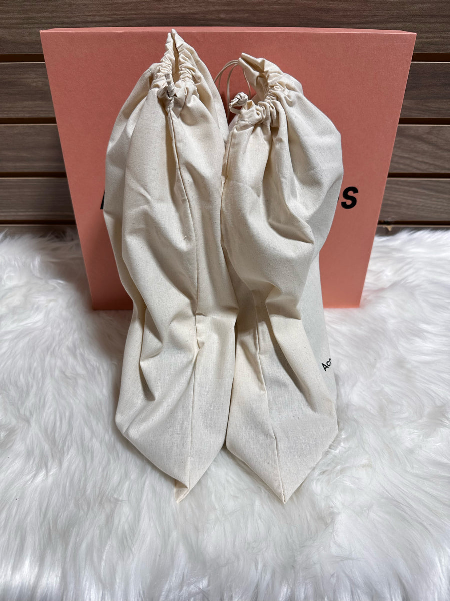 Acne Studios Leather Ankle Boot (AD0857)