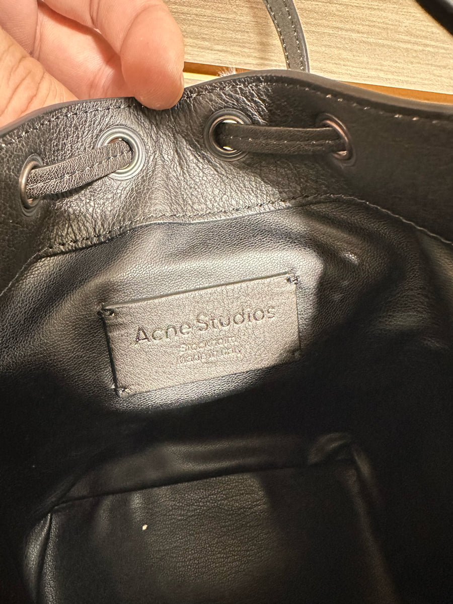 Acne Studios Vintage Multi Pocket Mini Bucket Bag (A10466)