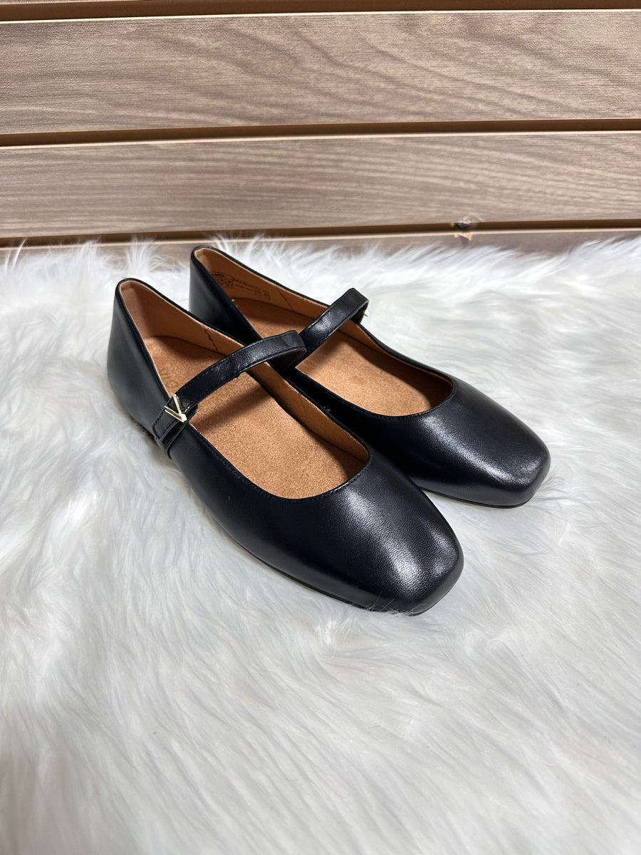 Vionic Alameda Mary Jane Flats (I8661L)