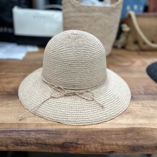 Helen Kaminski Dora Hat HT51499 (Women’s Natural)
