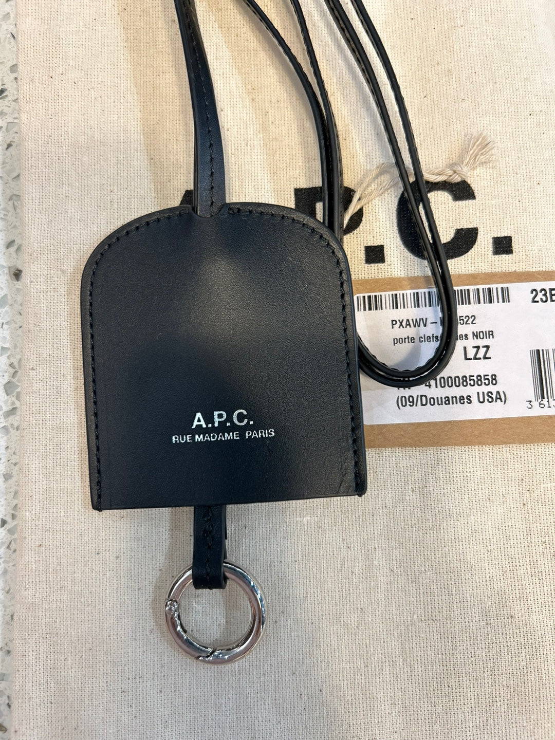 A.P.C. Leather Card Holder (PXAWV M63522)
