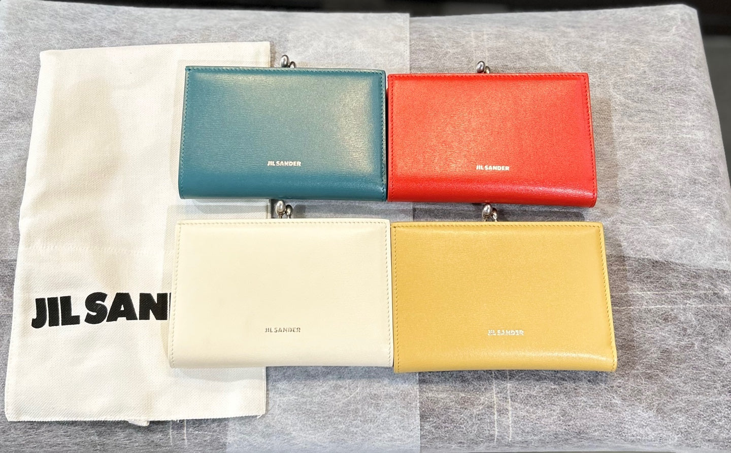 Jil Sander Goji Small Purse (J07UI0015 P5355)