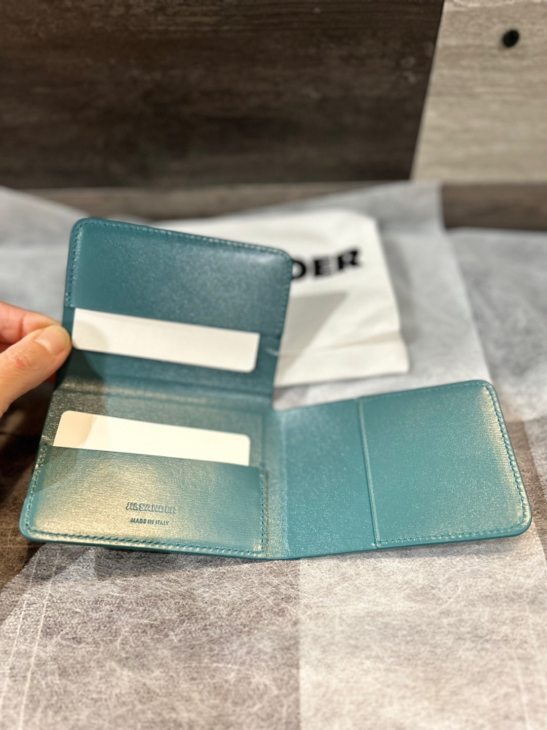 Jil Sander Folded Card Holder (J07UI0012 P5355)