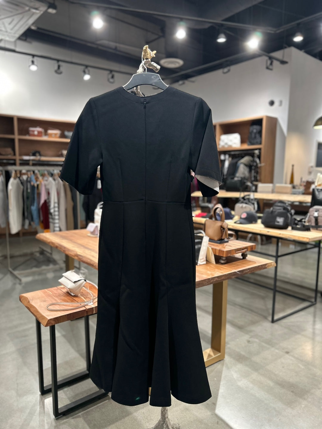 AMI Paris Wool Flare Midi Dress (FDR217.WV0045)
