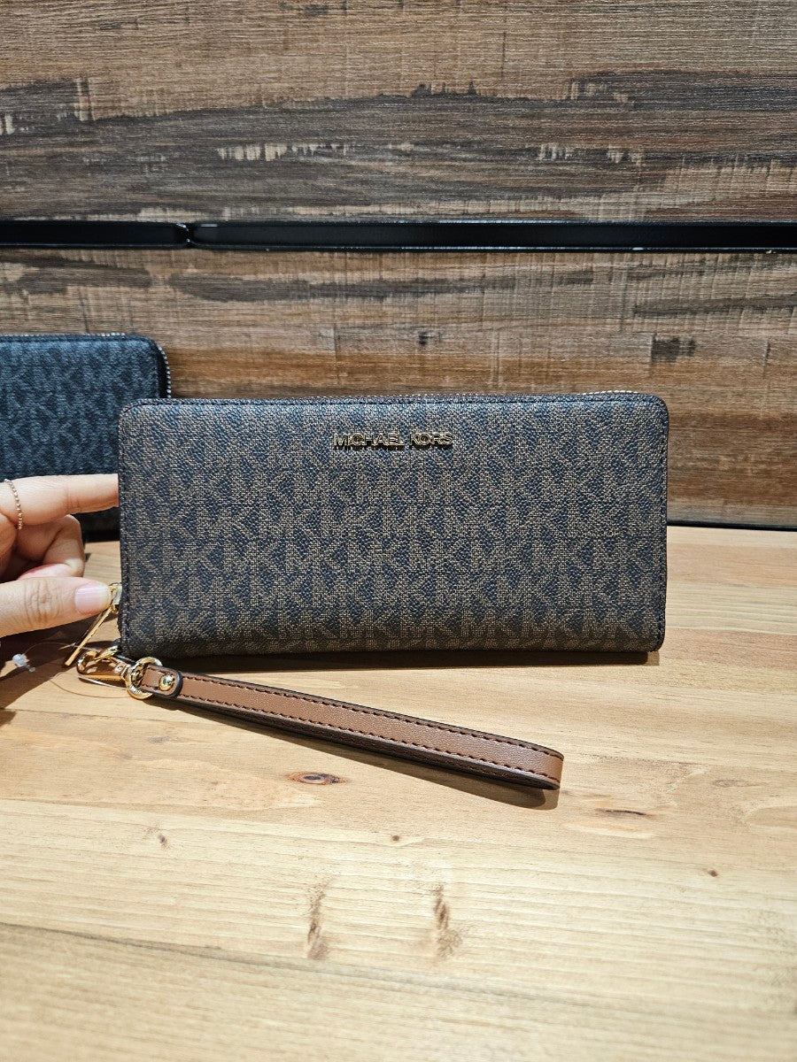 Michael Kors Jet Set Travel Logo LG Continental Wallet (35F8GTVT3B)