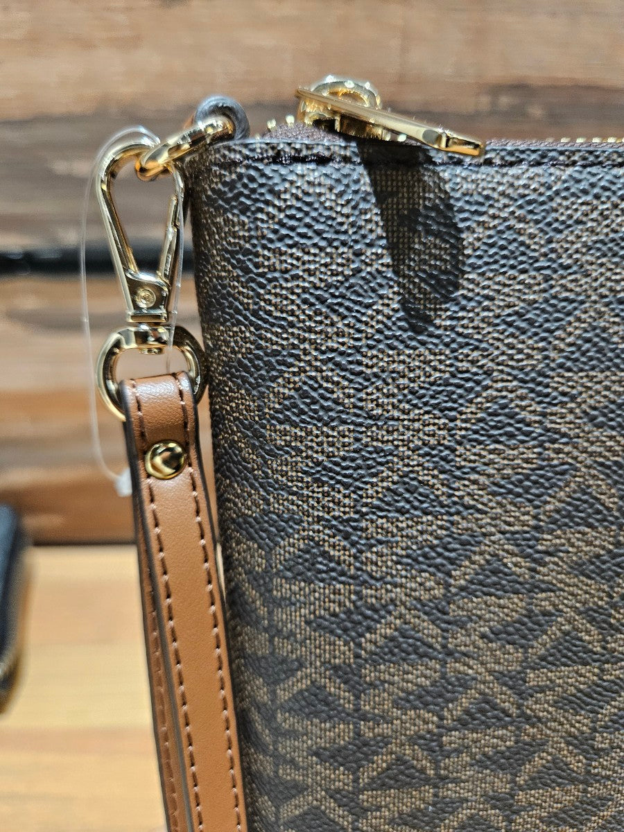 Michael Kors Jet Set Travel Logo LG Continental Wallet (35F8GTVT3B)