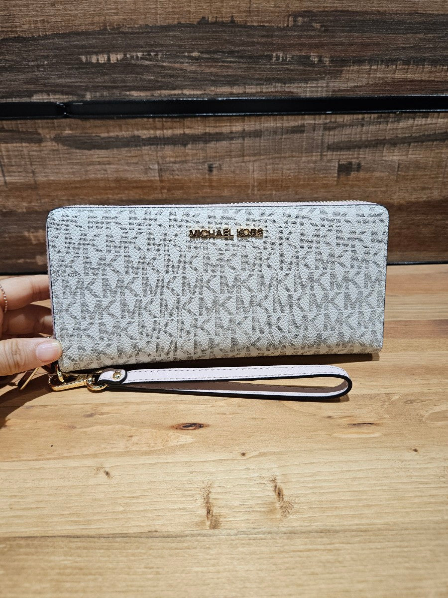 Michael Kors Jet Set Travel Logo LG Continental Wallet (35F8GTVT3B)