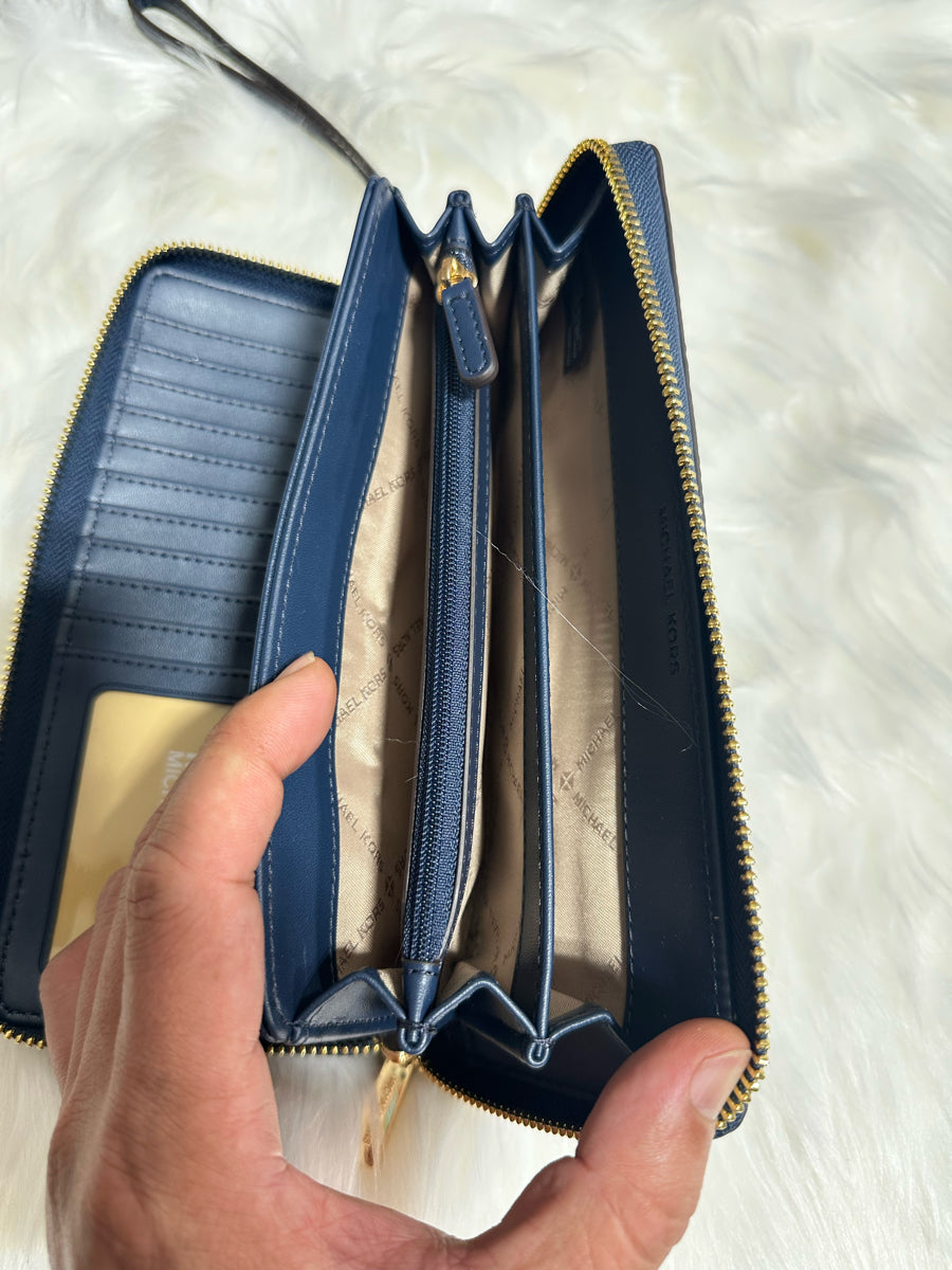 Michael Kors Jet Set Travel Large Travel Continental Wallet (35T7GTVE7L)