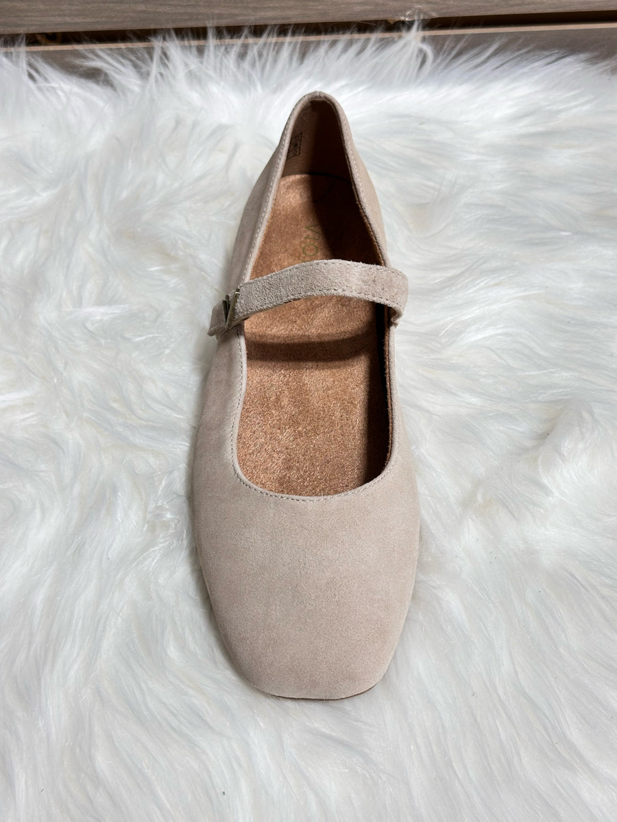 Vionic Alameda Mary Jane Flats (I8661L)