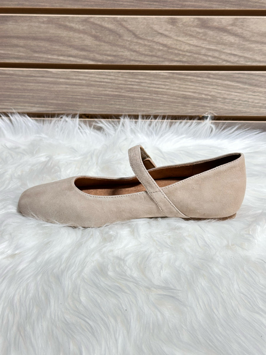 Vionic Alameda Mary Jane Flats (I8661L)