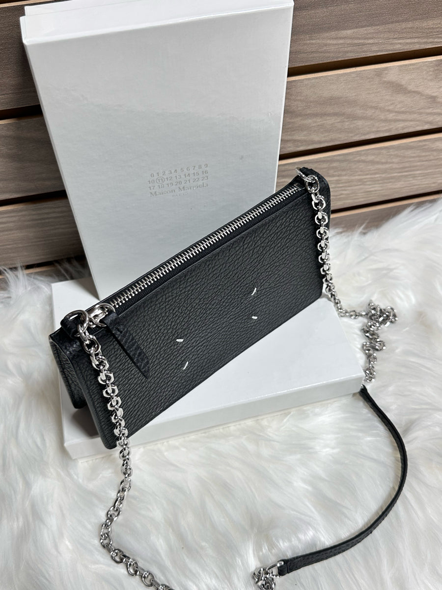 Maison Margiela Four Stitches Zipped Chain Wallet (SA1VL0038 P4455)