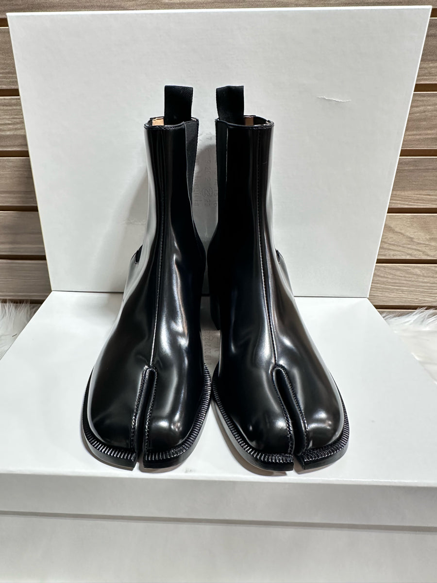 Maison Margiela Tabi City Chelsea Ankle Boots (S58WU0427 PS679)