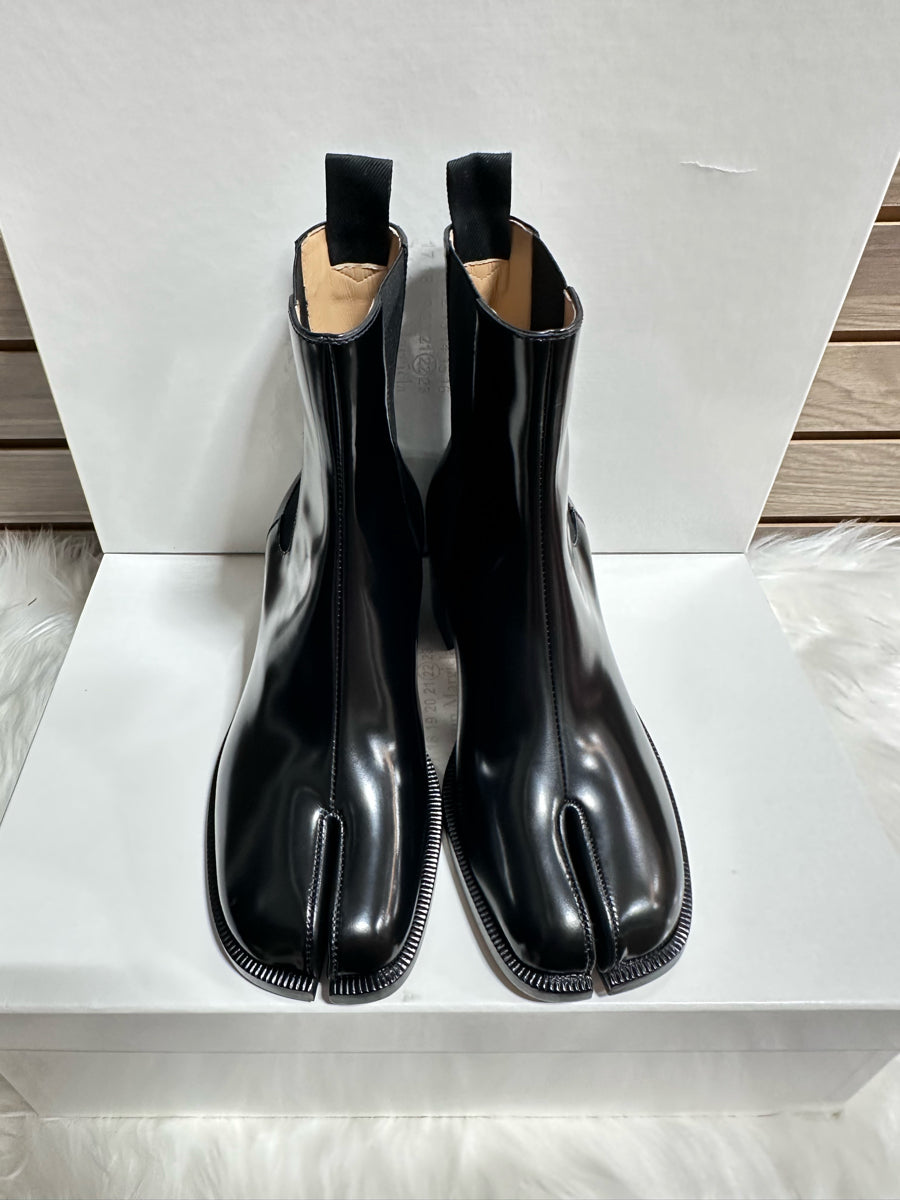 Maison Margiela Tabi City Chelsea Ankle Boots (S58WU0427 PS679)