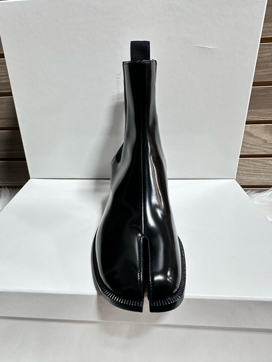 Maison Margiela Tabi City Chelsea Ankle Boots (S58WU0427 PS679)