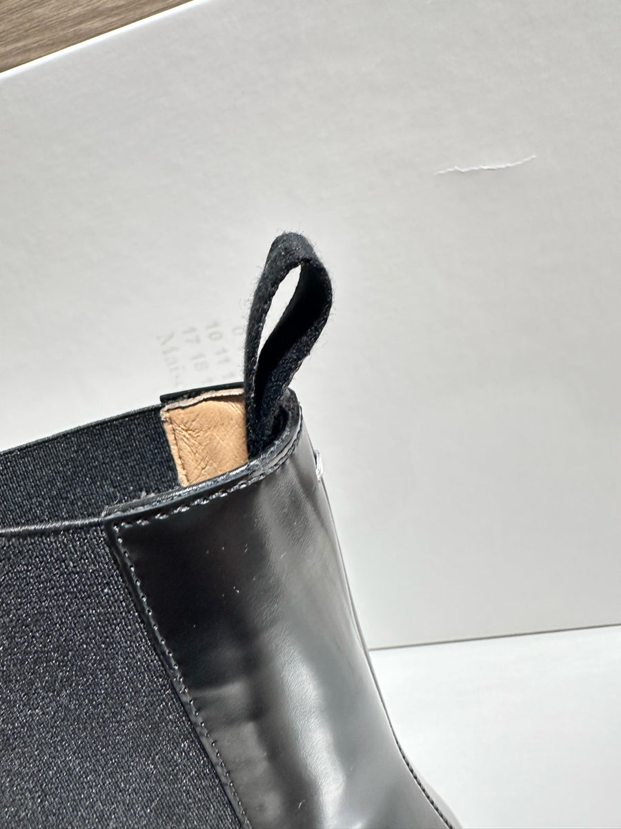 Maison Margiela Tabi City Chelsea Ankle Boots (S58WU0427 PS679)