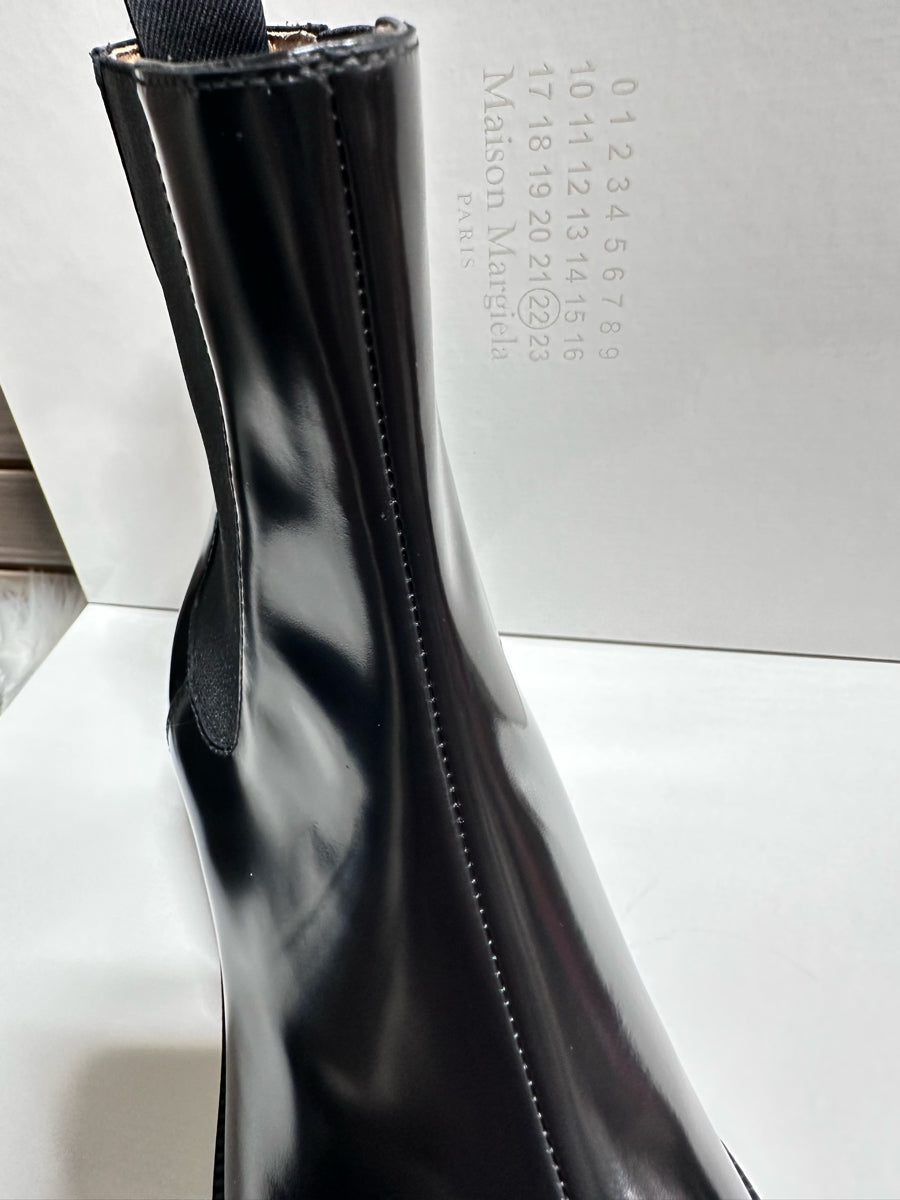 Maison Margiela Tabi City Chelsea Ankle Boots (S58WU0427 PS679)