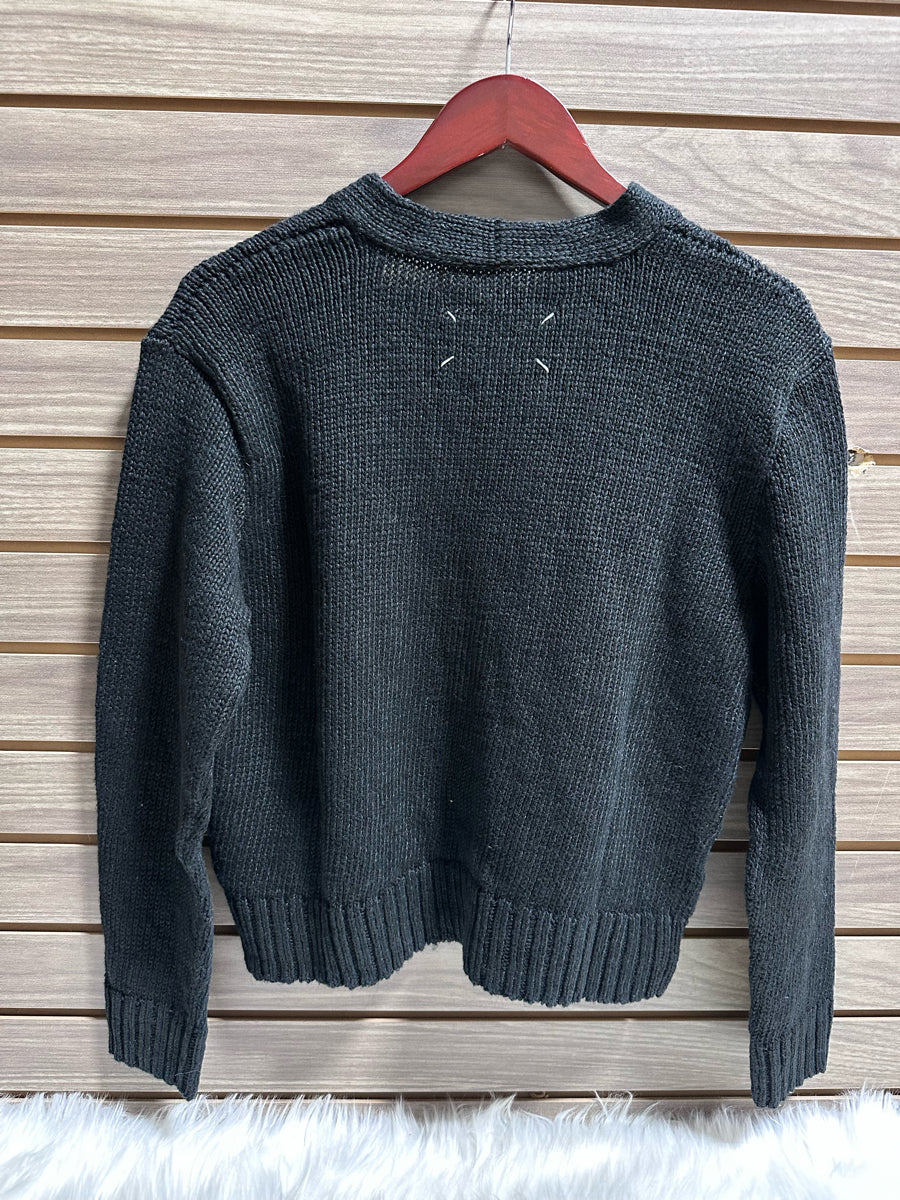 Maison Margiela Cropped V-Neck Knit Cardigan S51HP0017 (Women)