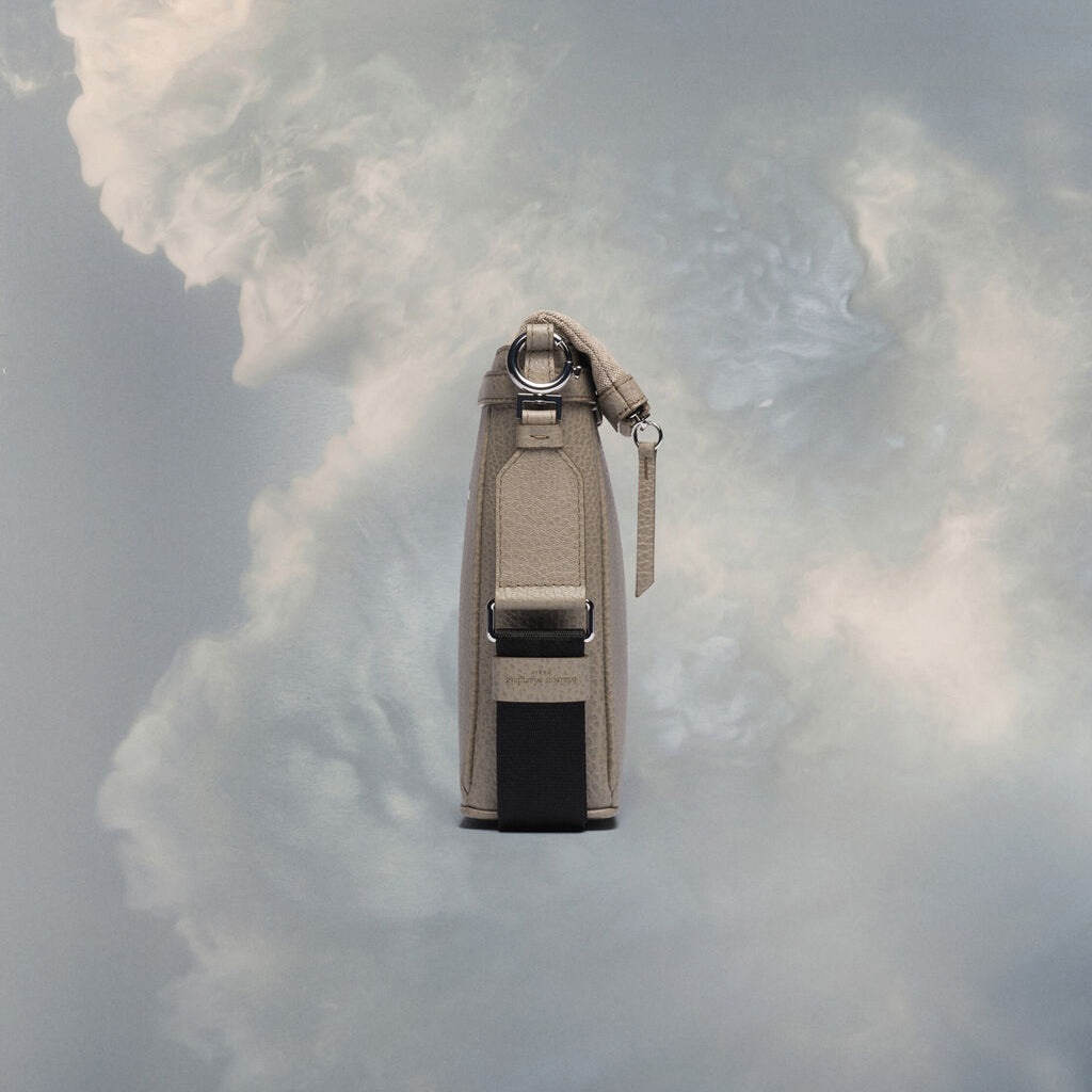 Maison Margiela 5AC Vertical Camera Bag (SB1WG0041)