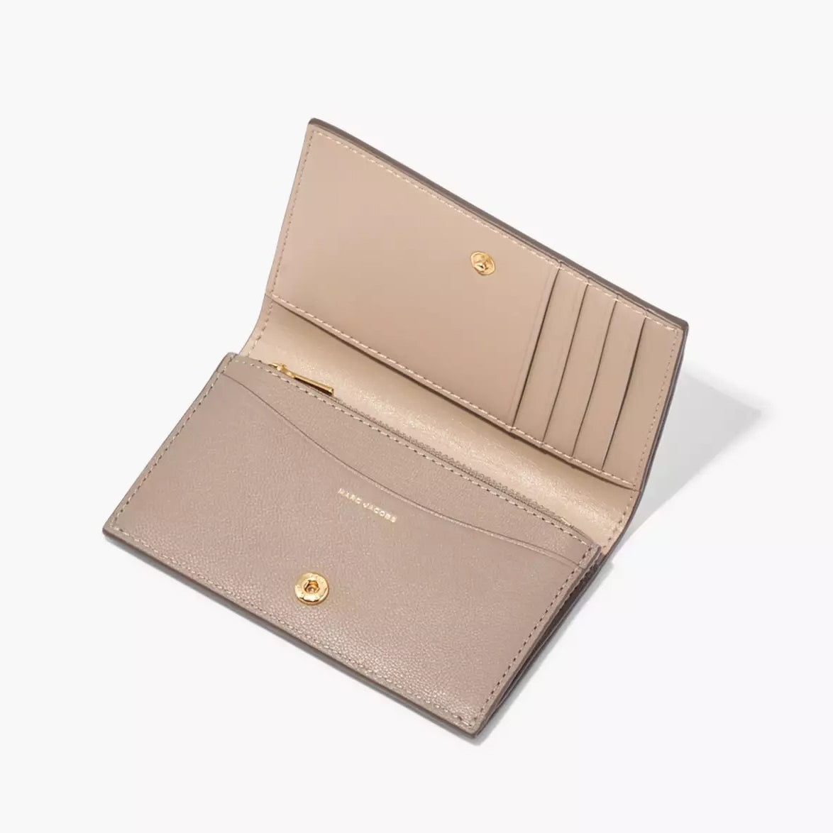 Marc Jacobs Bi-Fold Wallet (S174L03FA22)