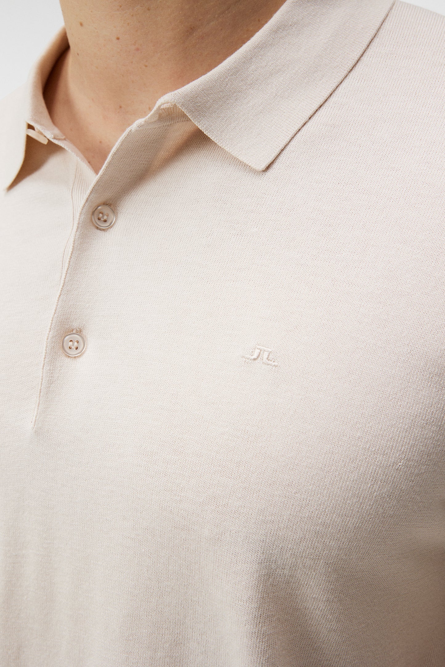 J.Lindeberg Ridge Rayon Silk Polo Shirt (FMKW10347)