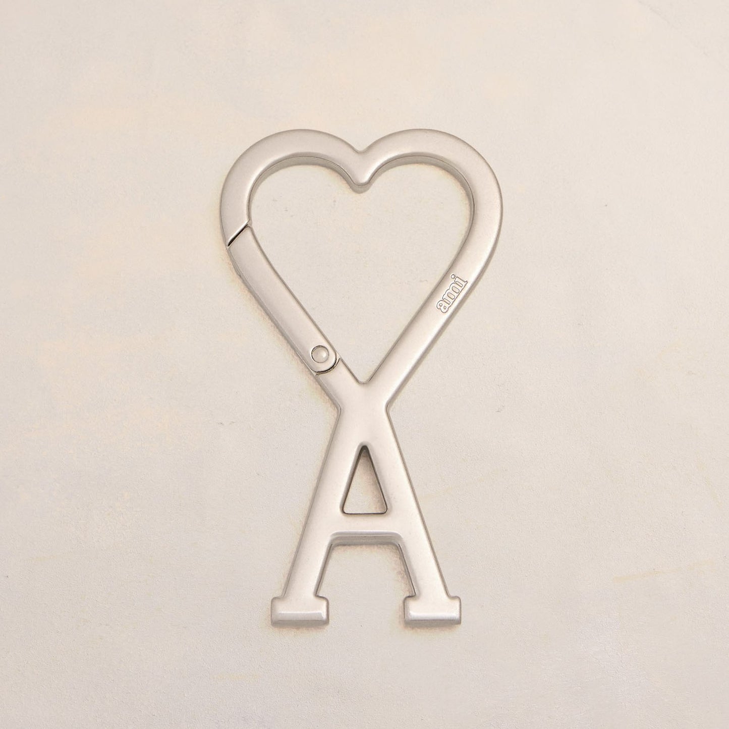 AMI Paris Heart-A Carabiner Keyring (UKR907.369)