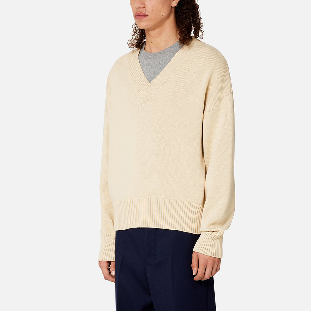 AMI Small Heart Logo V-Neck Knit Sweater (UKS208.016)
