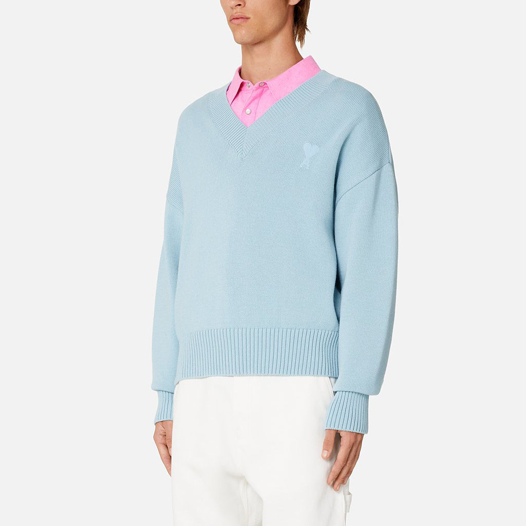 AMI Small Heart Logo V-Neck Knit Sweater (UKS208.016)
