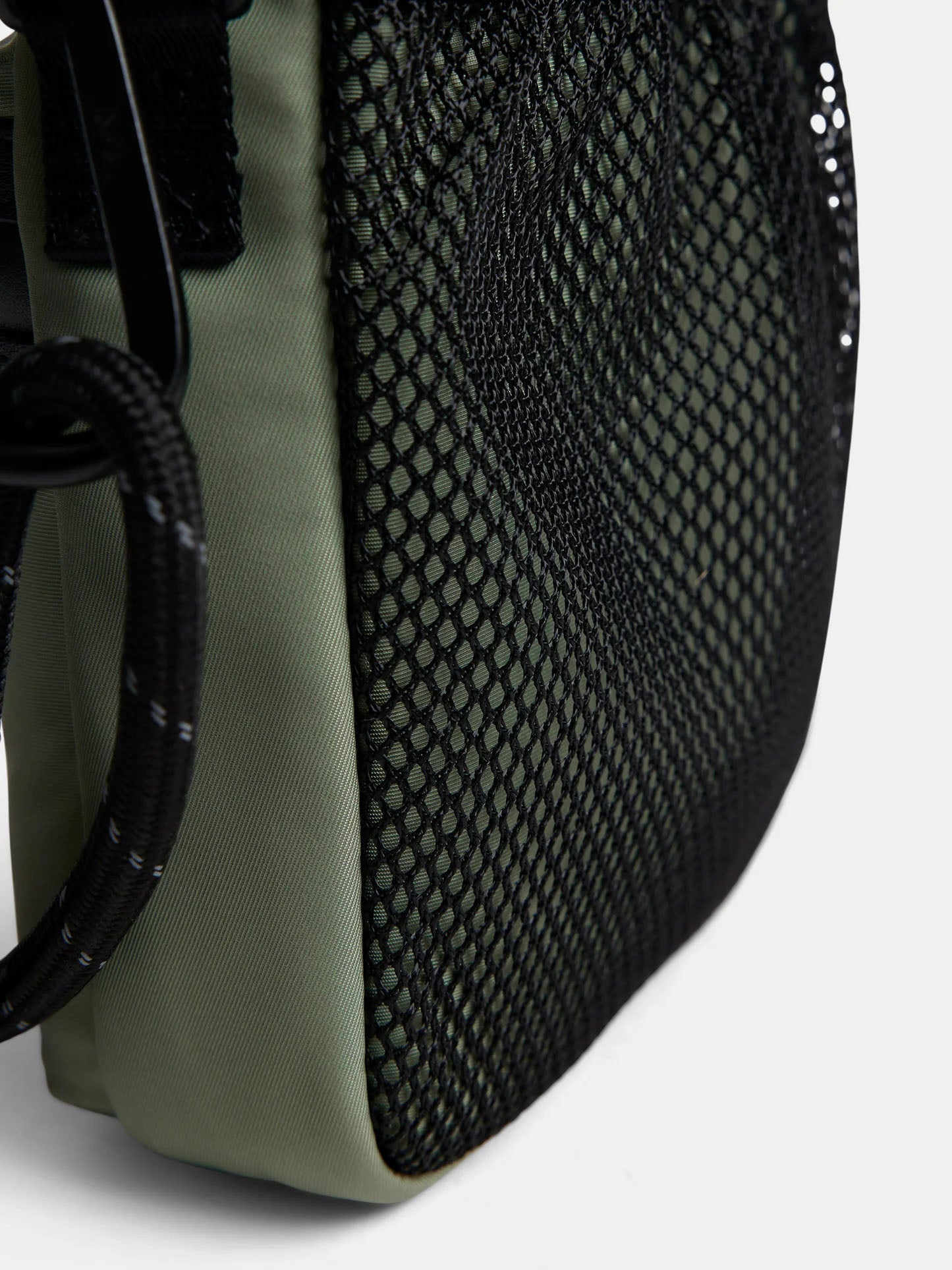 J.Lindeberg SM Crossbody (FMAC12188)