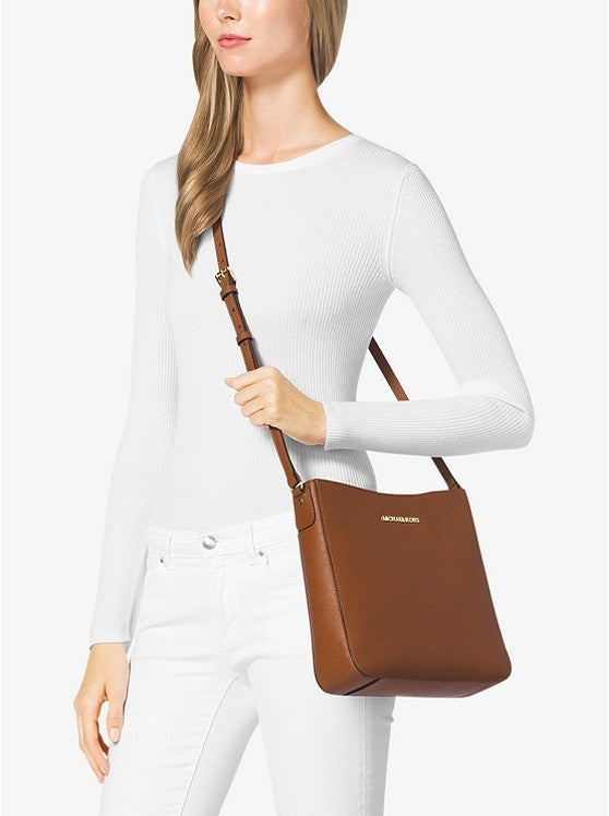 Michael Kors Jet Set Travel Large Messenger Bag (30T2GTVM3L)