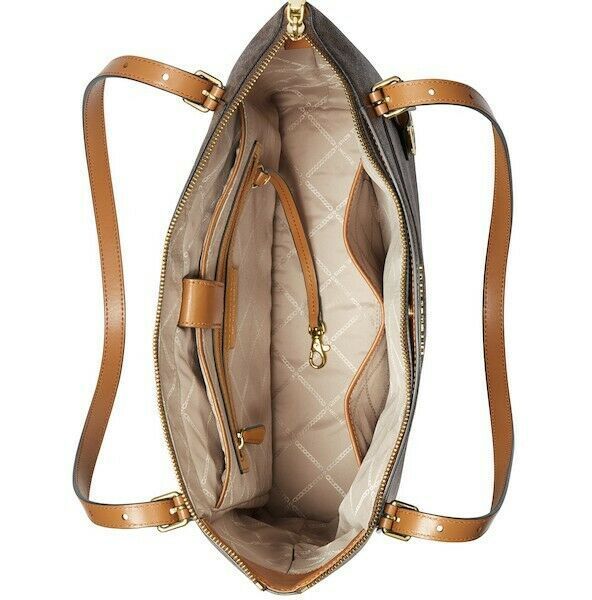 Michael Kors Voyager Logo Large East West Top-Zip Tote (30F9GV6T9B)