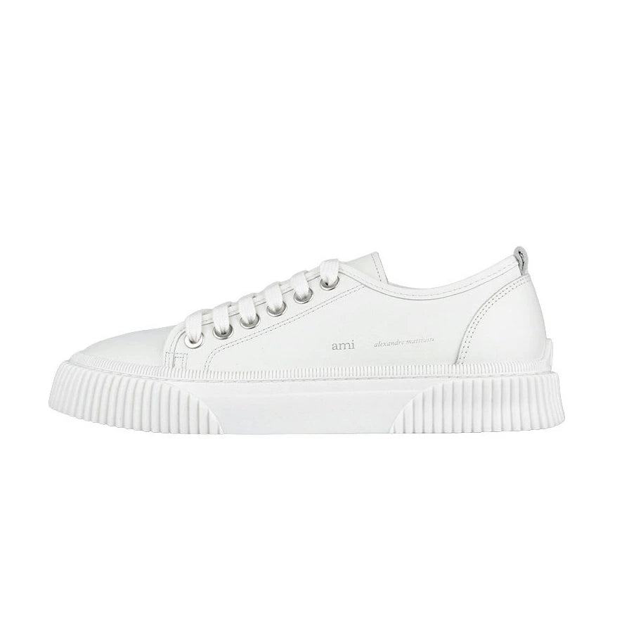 AMI Paris Low Top Logo Sneakers (USN424.853)