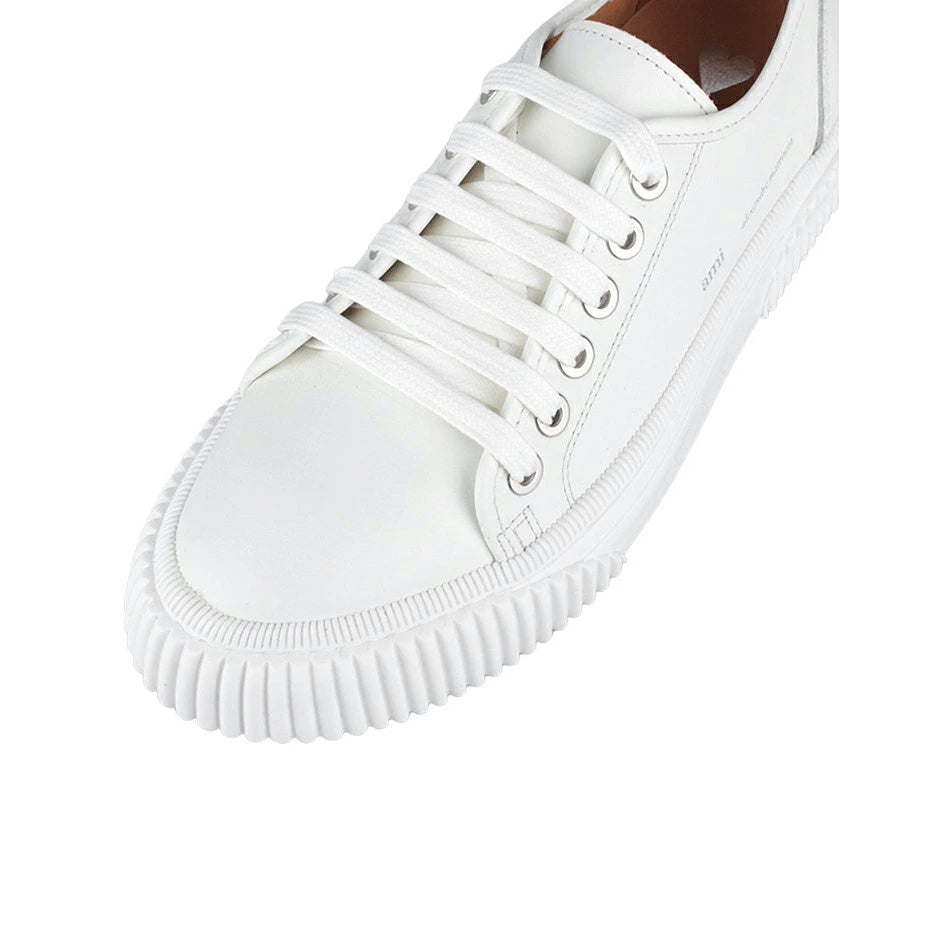 AMI Paris Low Top Logo Sneakers (USN424.853)