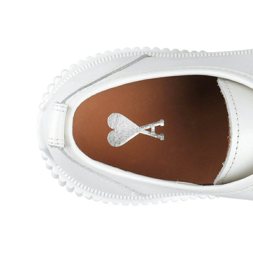 AMI Paris Low Top Logo Sneakers (USN424.853)