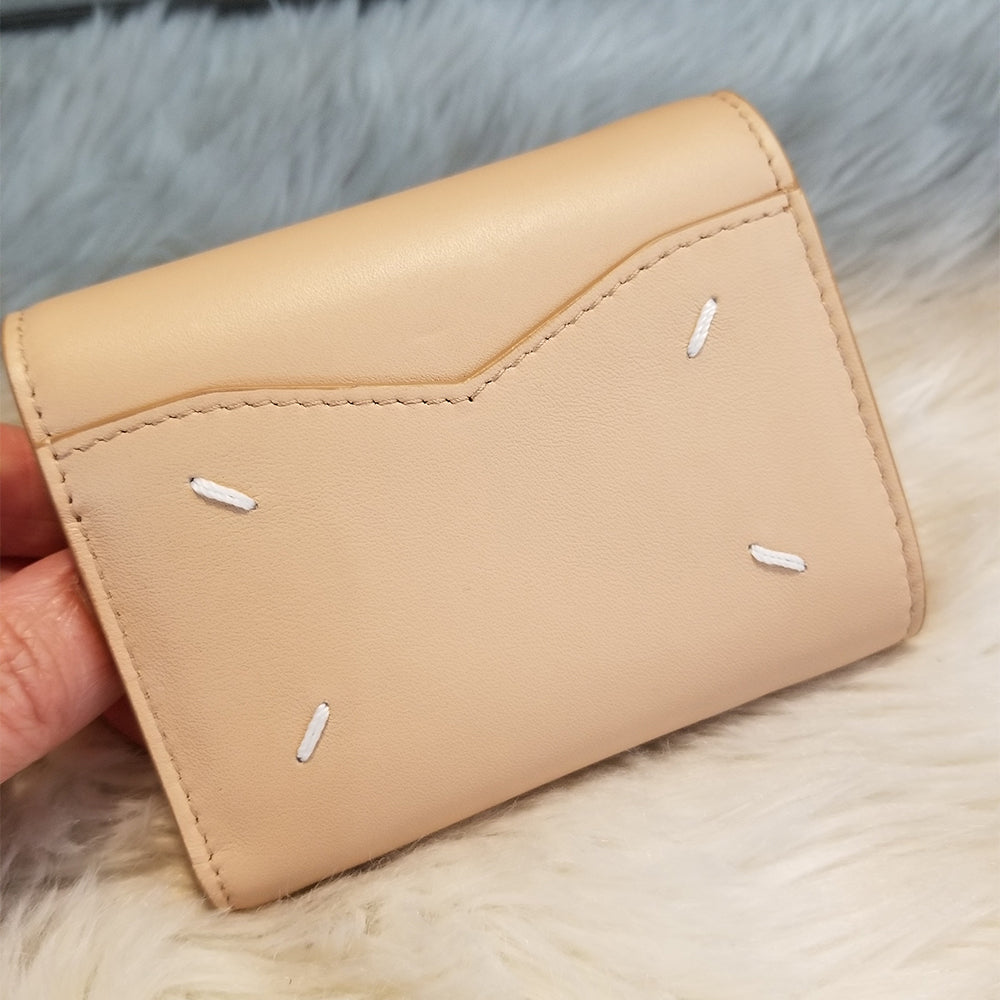 Maison Margiela Four Stitches Envelope Tri-Fold Wallet (S56UI0136 P4303)