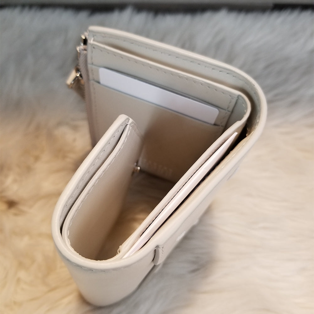 Maison Margiela Four Stitches Envelope Tri-Fold Wallet (S56UI0136 P4303)