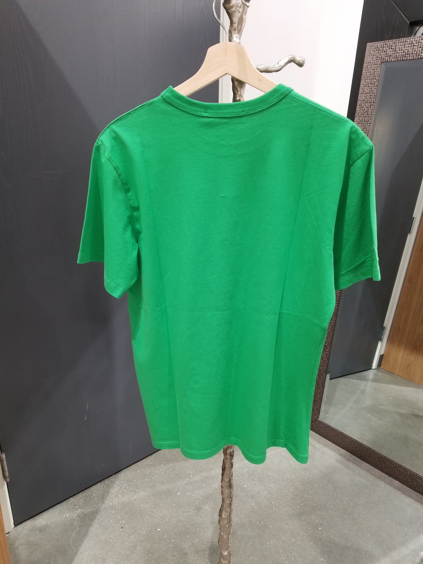 Maison Kitsuné Paris Taxi Graphic T-Shirt (IU00101KJ0008)