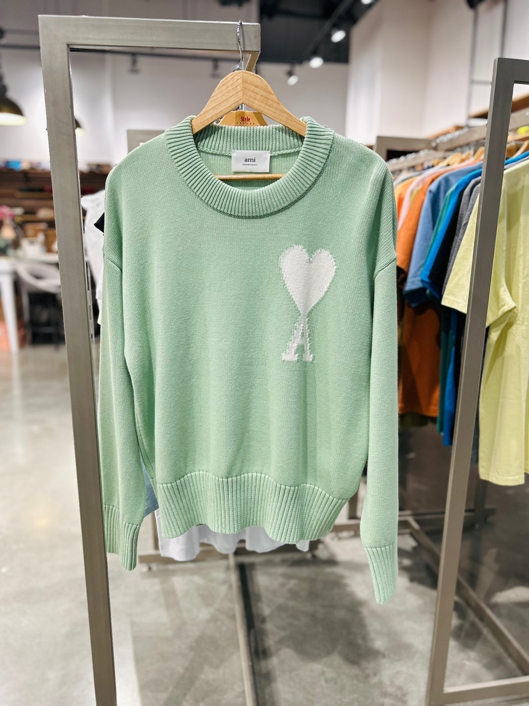 AMI Big Heart Logo Overfit Sweater (UKS003.016)