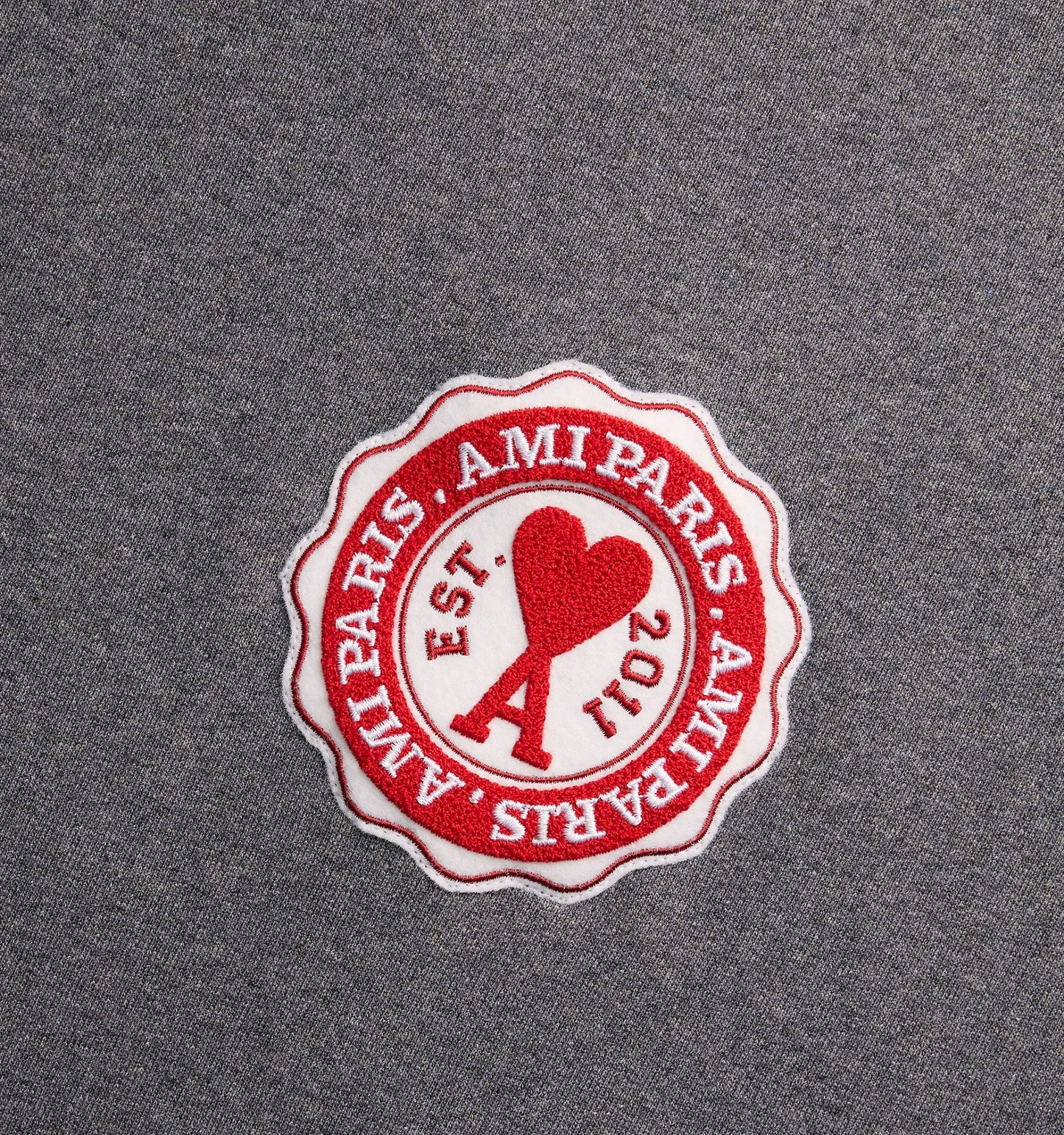 AMI Small Heart Patch Logo Sweatshirt (USW011.739)