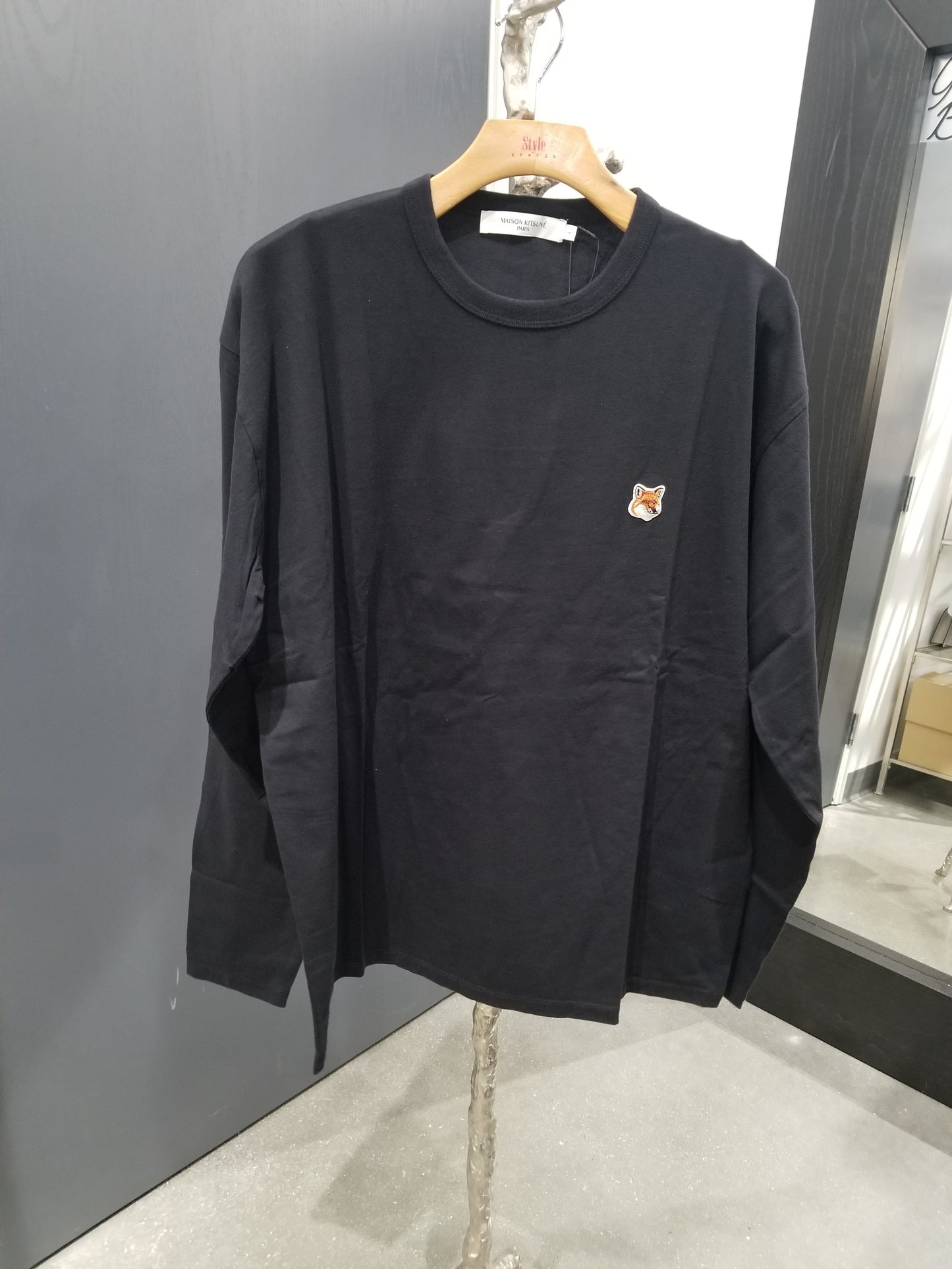 Maison Kitsuné Tricolor Fox Patch Long Sleeve Tee (FU00163KJ0010)
