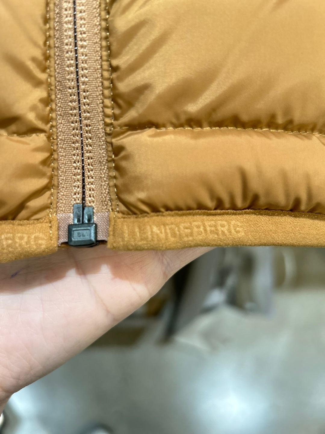 J.Lindeberg Cliff Light Down Vest (AMOW09062)
