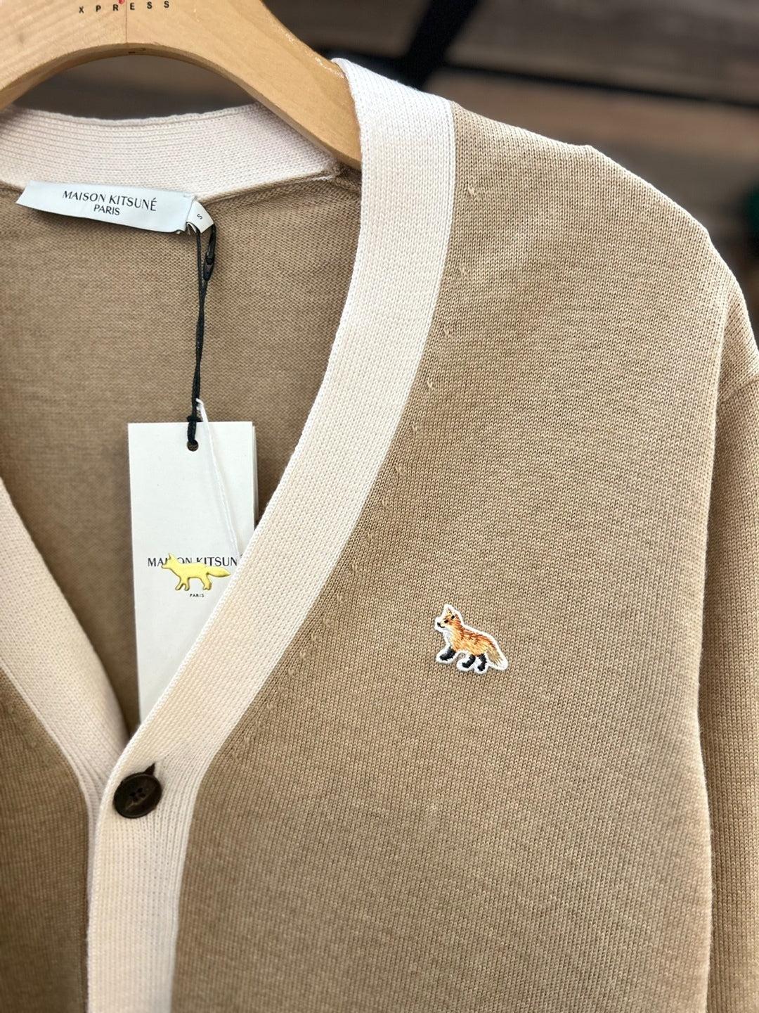 Maison Kitsuné Contrast Trim Fox Head Cardigan (HU00542KT1036)
