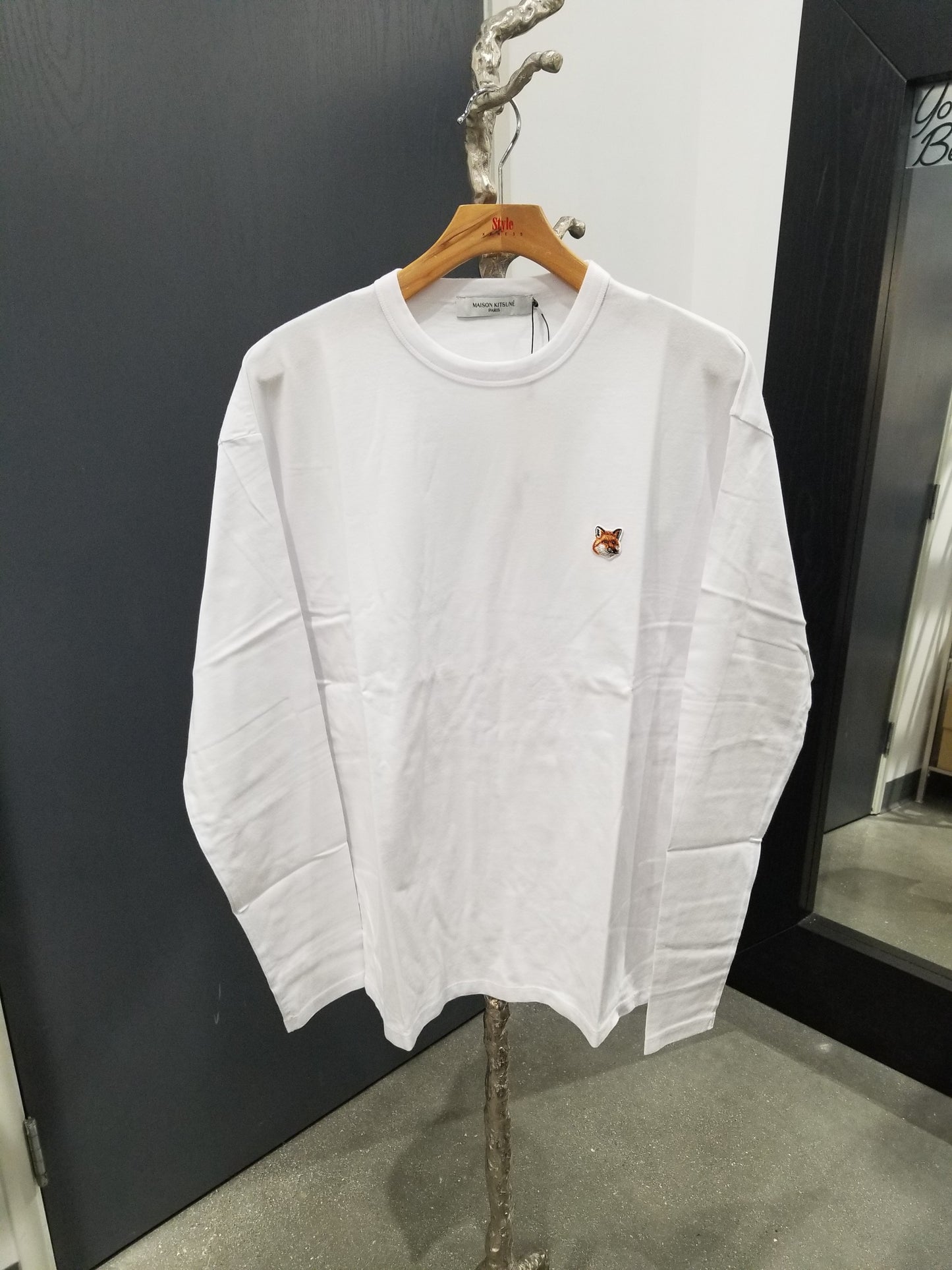 Maison Kitsuné Tricolor Fox Patch Long Sleeve Tee (FU00163KJ0010)